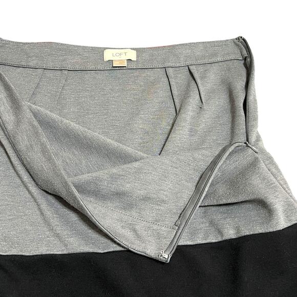 LOFT SIZE 8 Gray Jersey Knit Black Stripe Side Zip A-Line Short Skirt - Picture 6 of 9